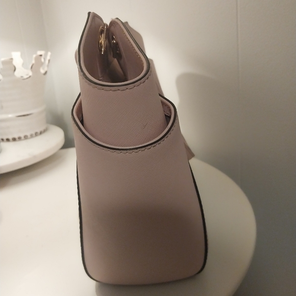 Light Pink Michael Kors Jet Set Bag - Picture 6 of 13